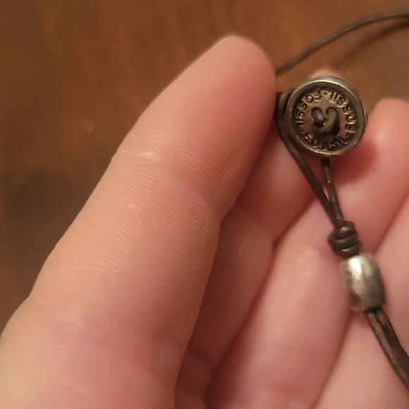 Set of barcelet and necklace Fossil Rondel Leather Wrist Wrap - Black &Silv - Picture 6 of 6